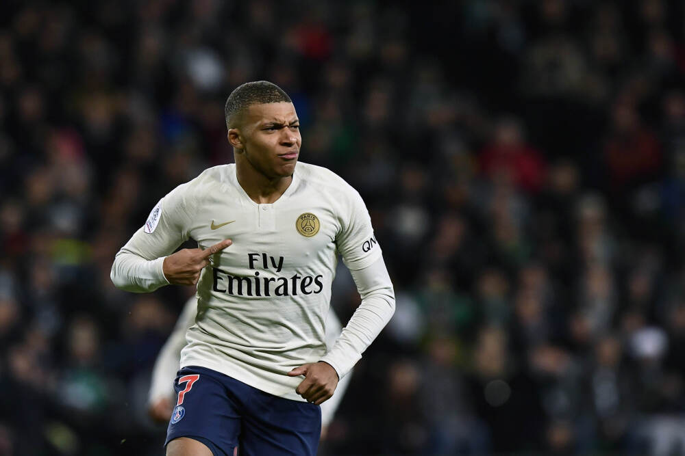 《世界开放报告2025》发布：全球开放水平延续收紧态势 中国成为“确定性的绿洲”